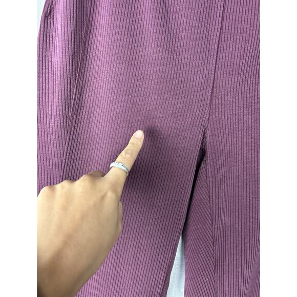 Lululemon Ribbed Softstreme Flared Pant 33” Garnet Size 12 - Picture 2 of 7